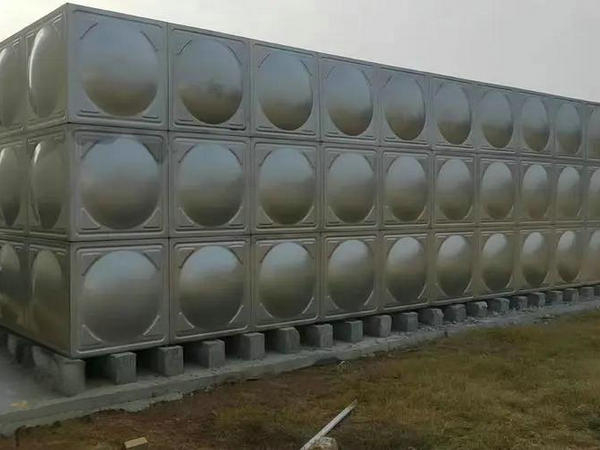 如何確定信陽不銹鋼保溫水箱所需的加熱功率?